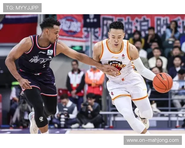 贺希宁与史密斯末节合砍13分，深圳一波流带走比赛